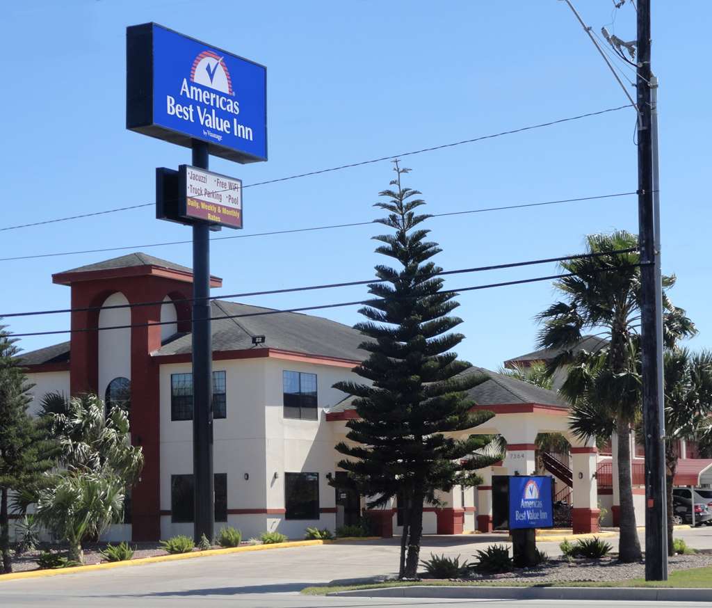 Americas Best Value Inn - Браунсвил Екстериор снимка