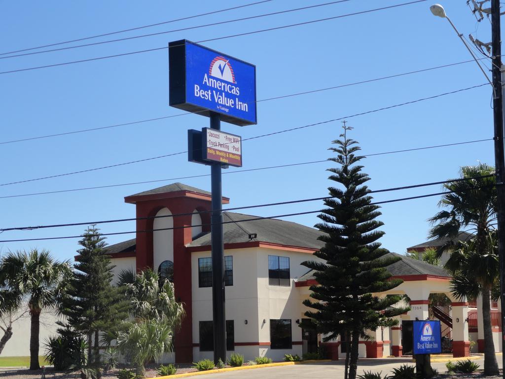 Americas Best Value Inn - Браунсвил Екстериор снимка