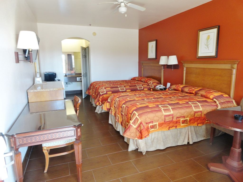 Americas Best Value Inn - Браунсвил Стая снимка
