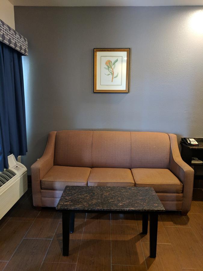 Americas Best Value Inn - Браунсвил Екстериор снимка
