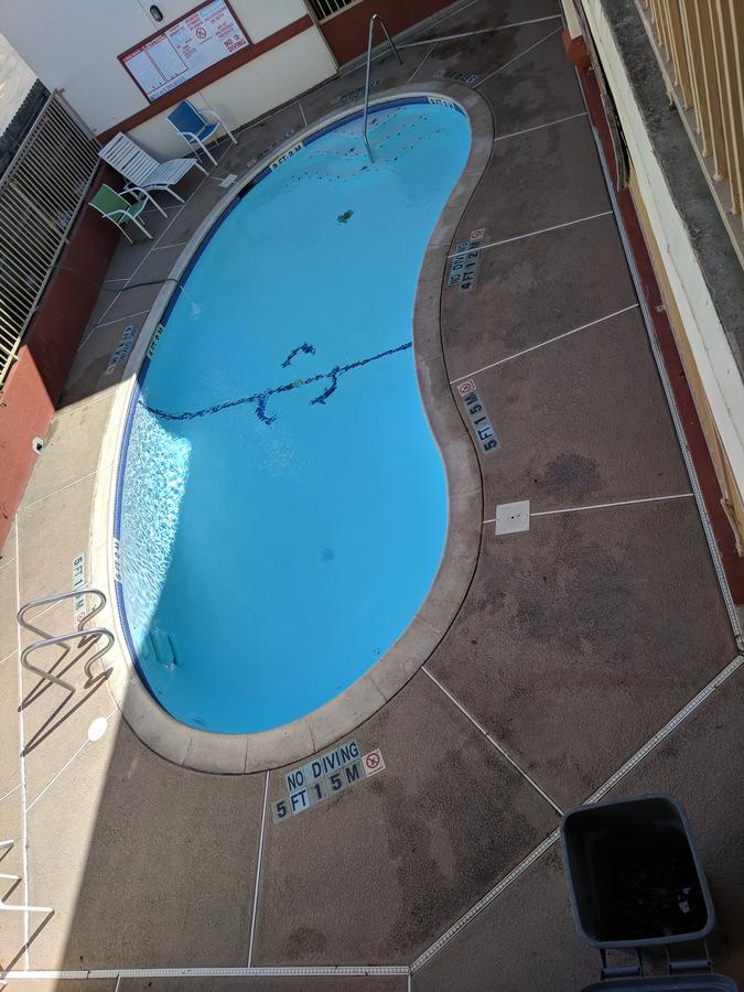 Americas Best Value Inn - Браунсвил Екстериор снимка